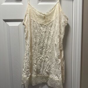 Maurices Ivory Crinkle cami